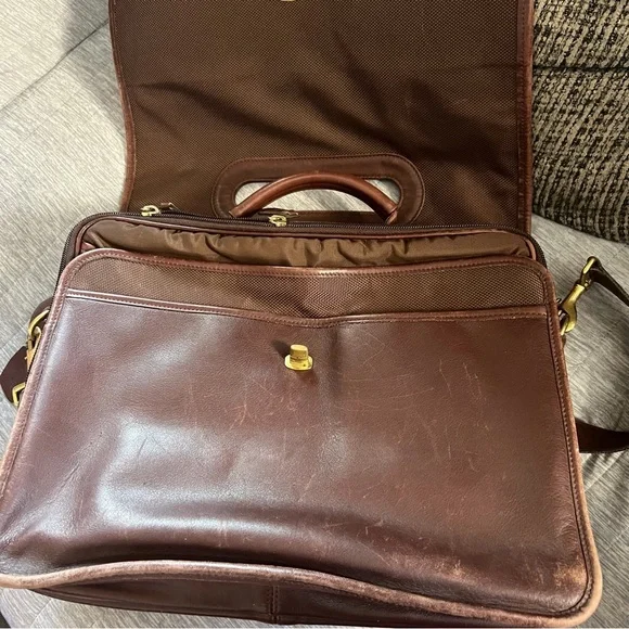 Vintage Coach Elegant Dark Brown Leather Briefcase - Picture 3 of 12